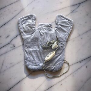 Sunbeam Electric Heating Pad For Neck & Shoulder.